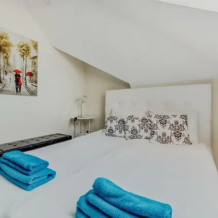 City - Didzioji Street Attic Loft